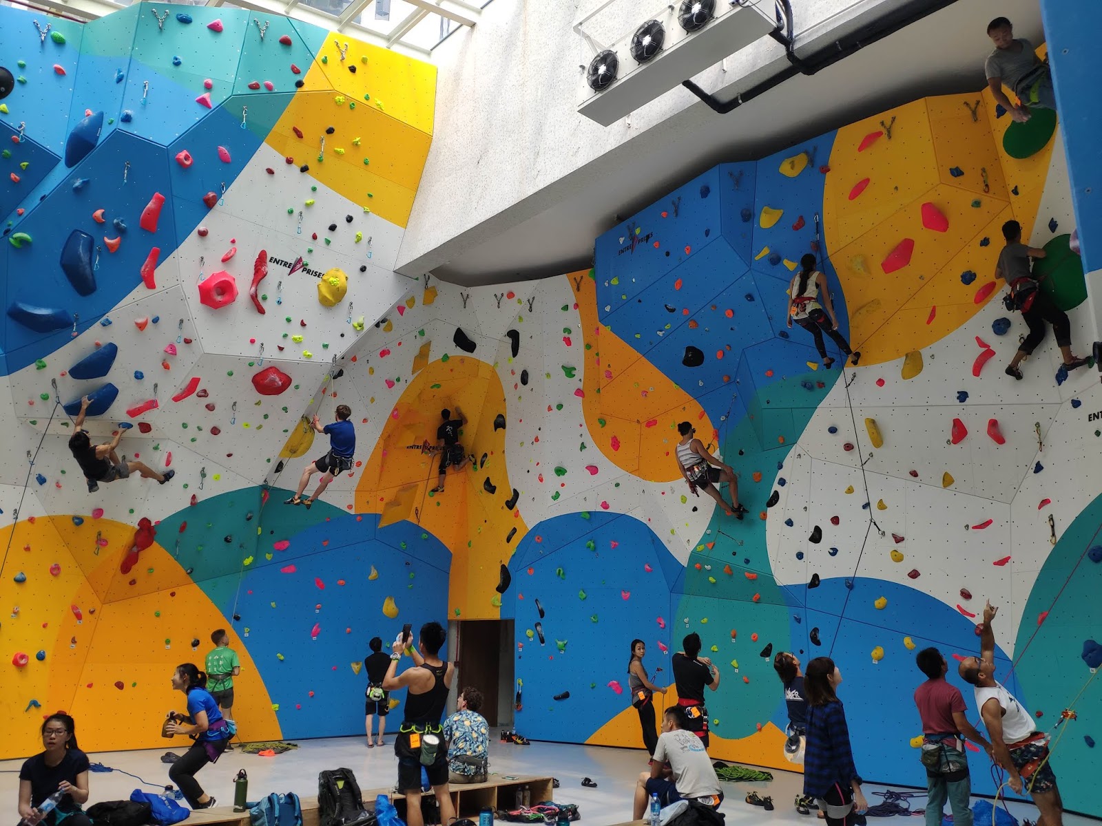 攀登基地 BaseClimb 香港室內攀石場/抱石場資料Hong Kong Bouldering Gyms