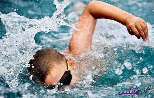 السباحة وأهم فوائدها العلمية