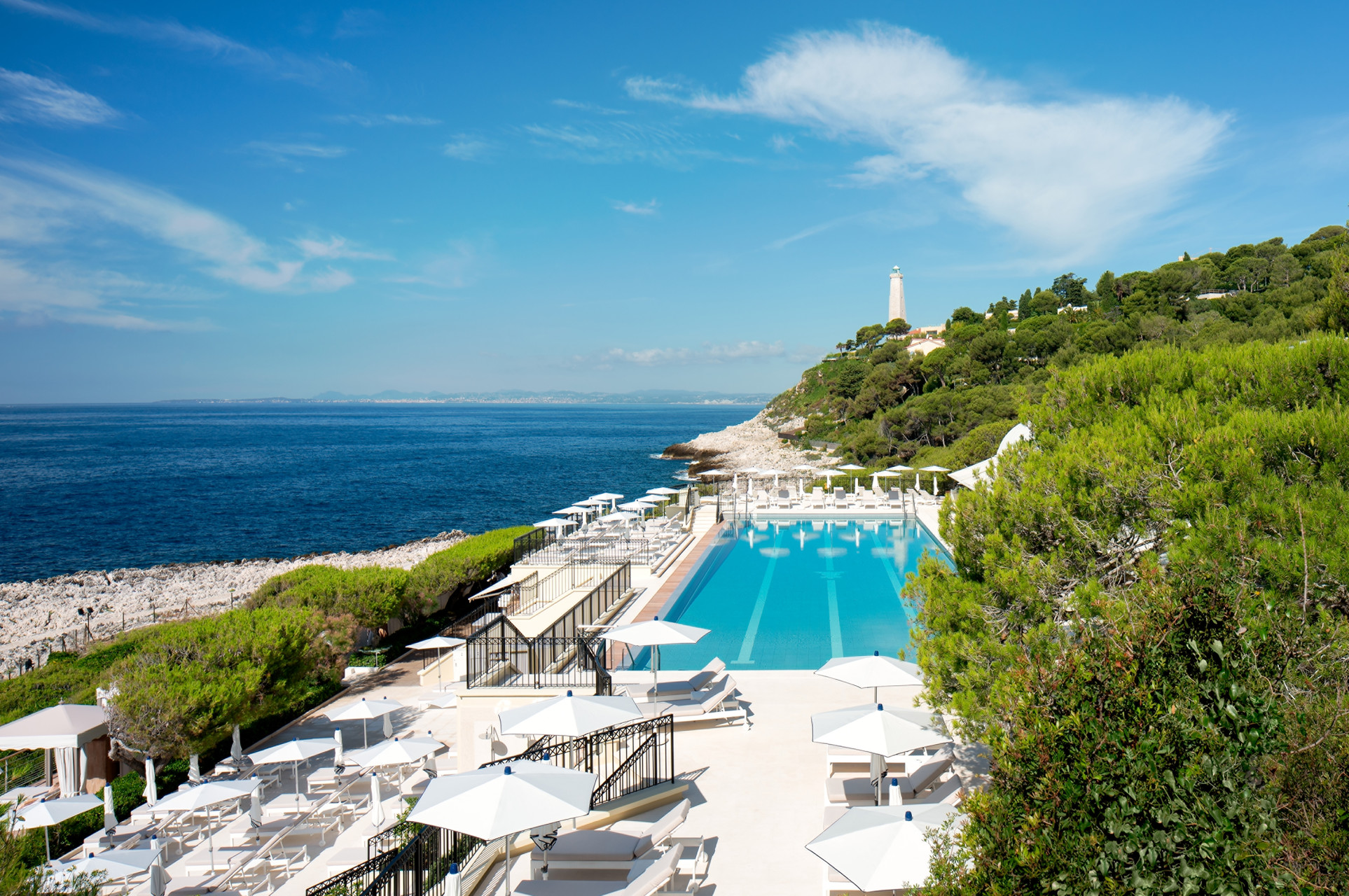 Royal Riviera St. Jean Cap Ferrat Home & Art Magazine