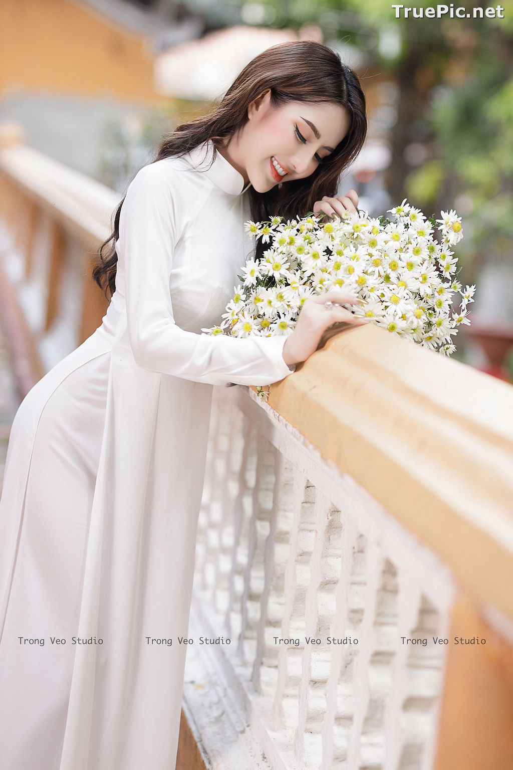 Image The Beauty of Vietnamese Girls with Traditional Dress (Ao Dai) #3 - TruePic.net - Picture-9