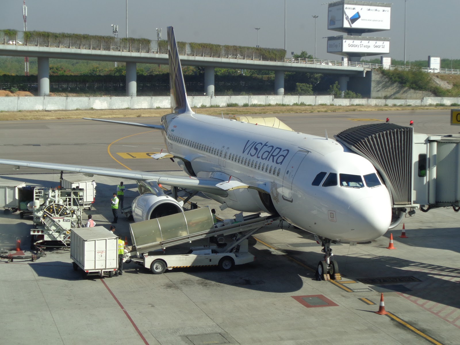 Vistara S Four New B737 800ng And 2 A320neo Leased From Boc