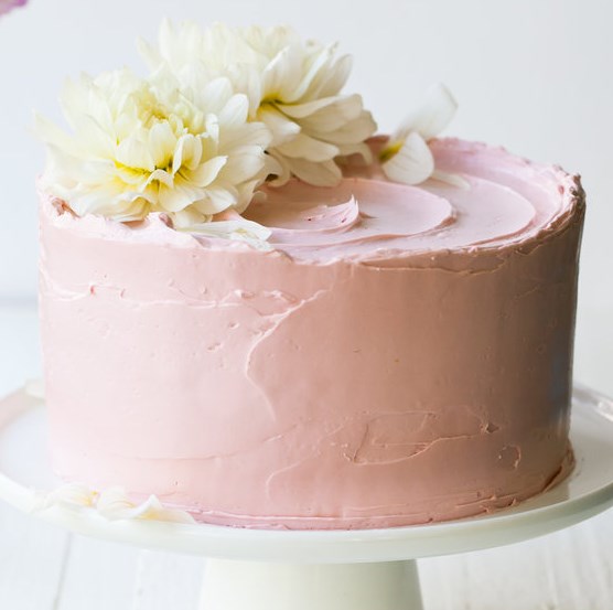 Lemon Poppy Seed Raspberry Layer Cake #desserts #frosting