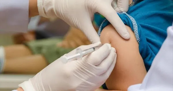 Πρωτοφανής απόφαση στην Καλιφόρνια - «Σέρνουν» στον εμβολιασμό 6,8 εκατομμύρια ανήλικα παιδιά: «Αλλιώς τέλος το σχολείο»