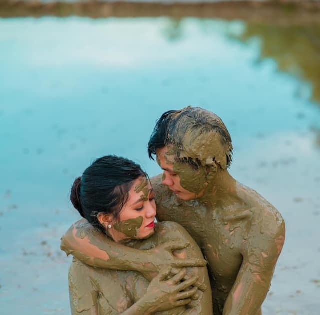 NAG Charlesci Visuals / Charles Chamberlaine Igot