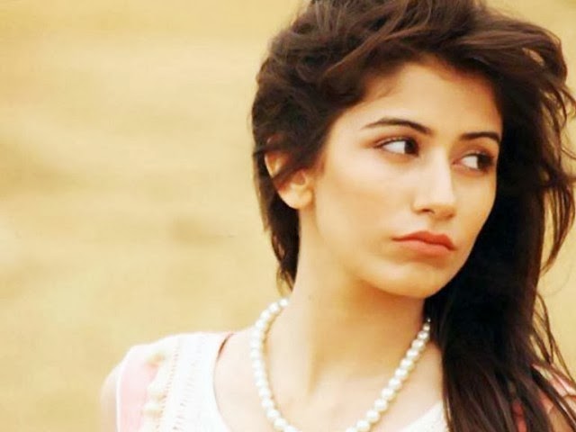 Pakistani Actress Syra Yousaf Latest Pics Free Download Unique Wallpapers 