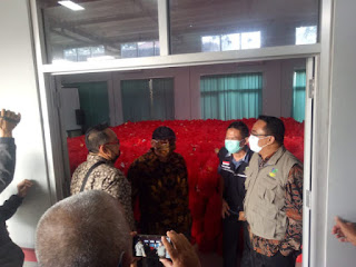 Kemensos RI Salurkan Ribu Paket Sembako Terdampak Covid-19 Kemensos RI Salurkan Ribu Paket Sembako Terdampak Covid-19