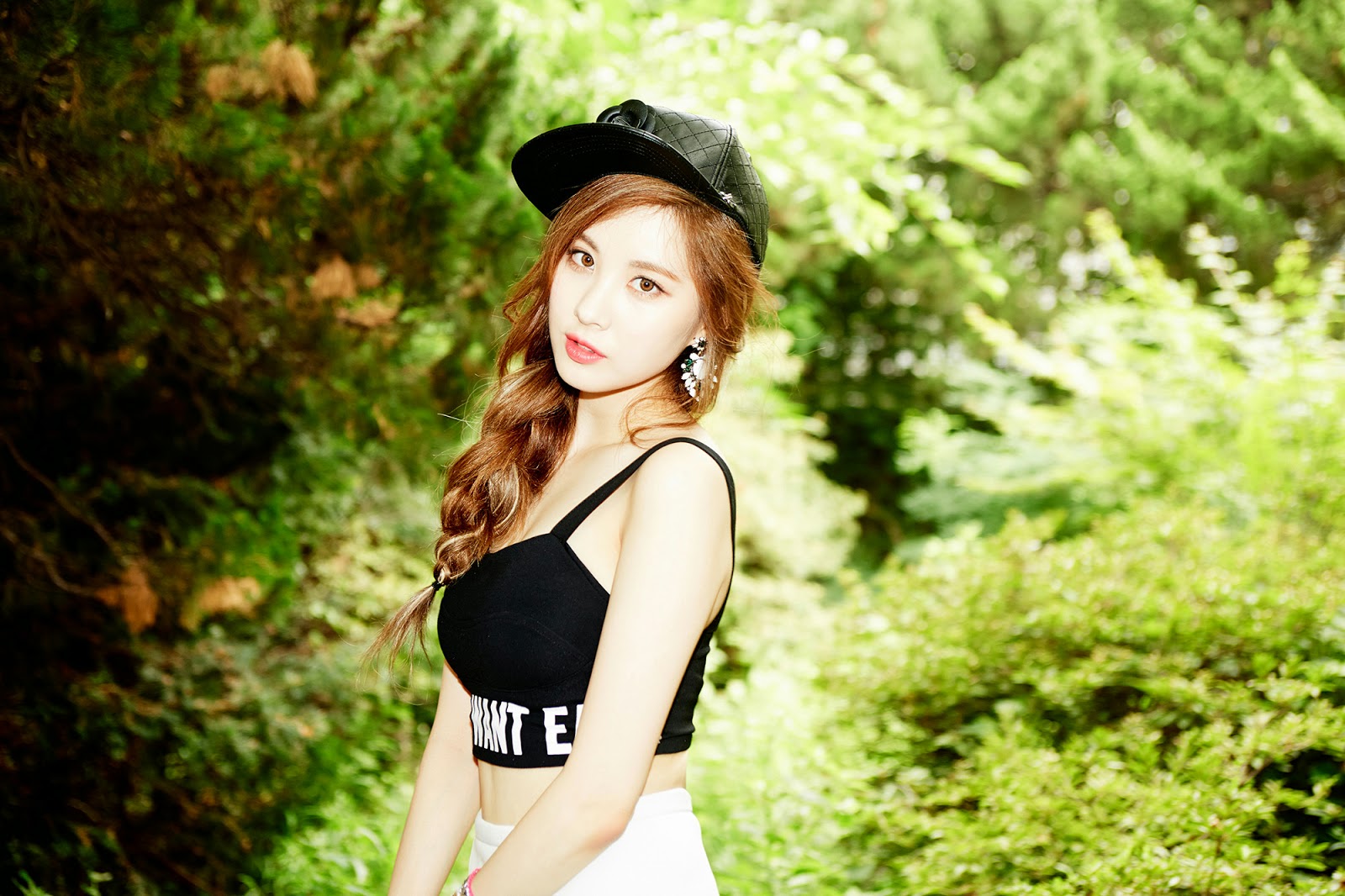 Check Out Seohyun S Concept Pictures For Taetiseo S Mini Album Holler Wonderful Generation