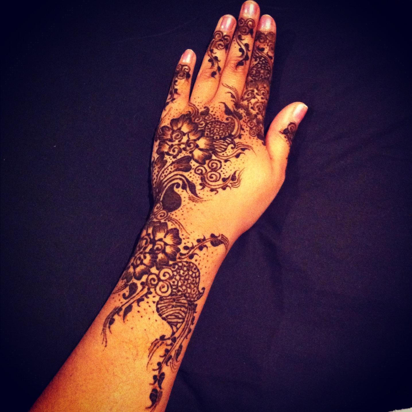 Sketched and Embellished: A bit about Henna: Colour