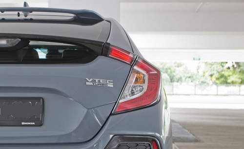 Perbedaan Honda Civic Hatchback Turbo vs Sedan