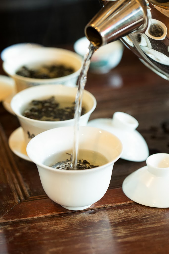 Floating Leaves Tea Water Temperature For Oolong