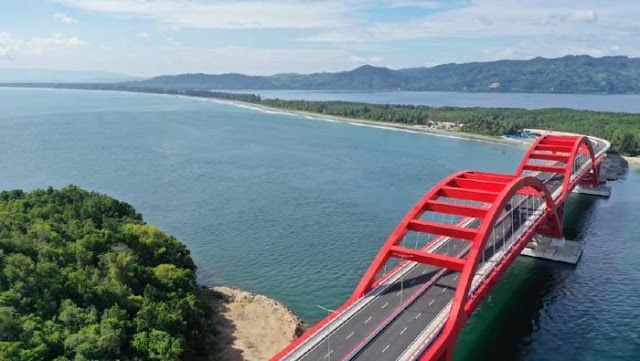 Jadi Kebanggaan Jokowi, Jembatan Holtekamp Telan Rp 1,6 T Jadi Kebanggaan Jokowi, Jembatan Holtekamp Telan Rp 1,6 T