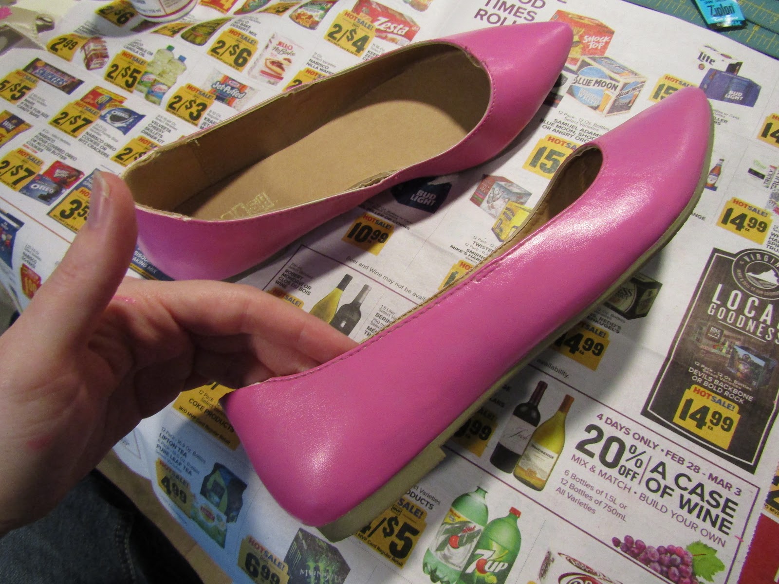 A Sartorial Statement: Pink Painted Shoes