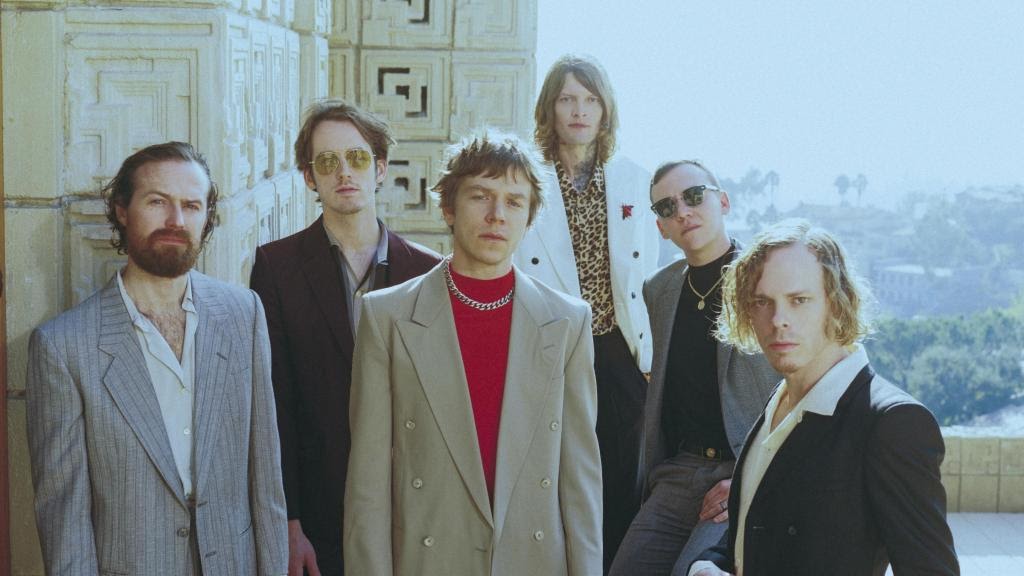 Corazón de Canción Cage The Elephant No Rest For The Wicked (letra