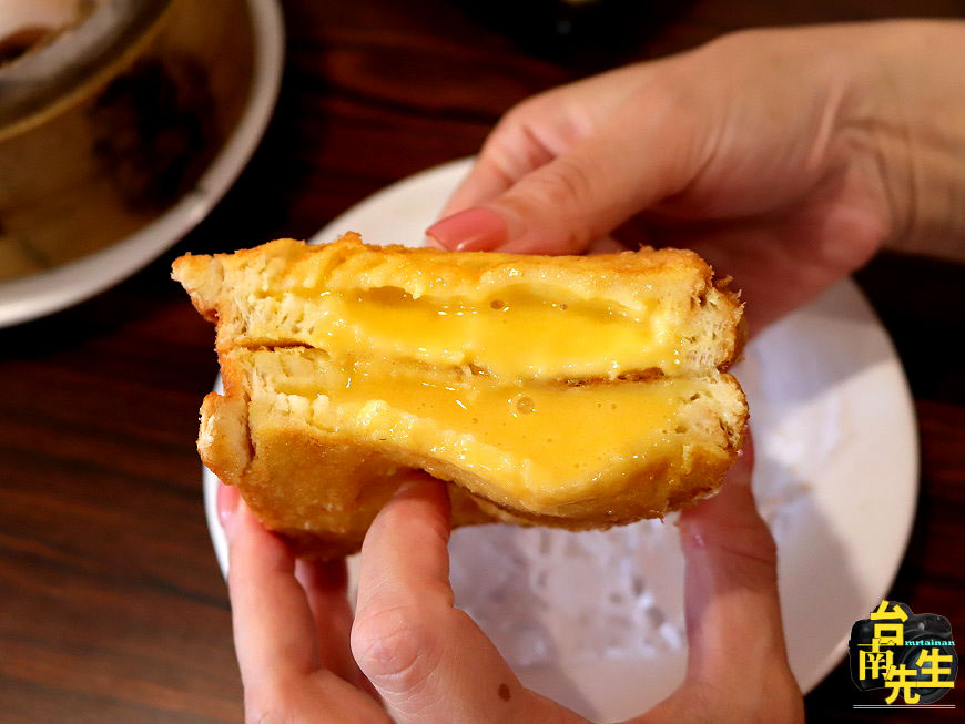 台南平價港式料理/傳承香港師傅手藝/嚴選食材手工自製/價格親民物超所值/午餐晚餐宵夜都吃得到/各式港點禮盒