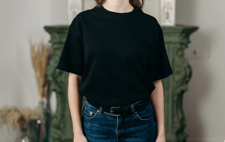 Desain kaos keren untuk pria dan wanita