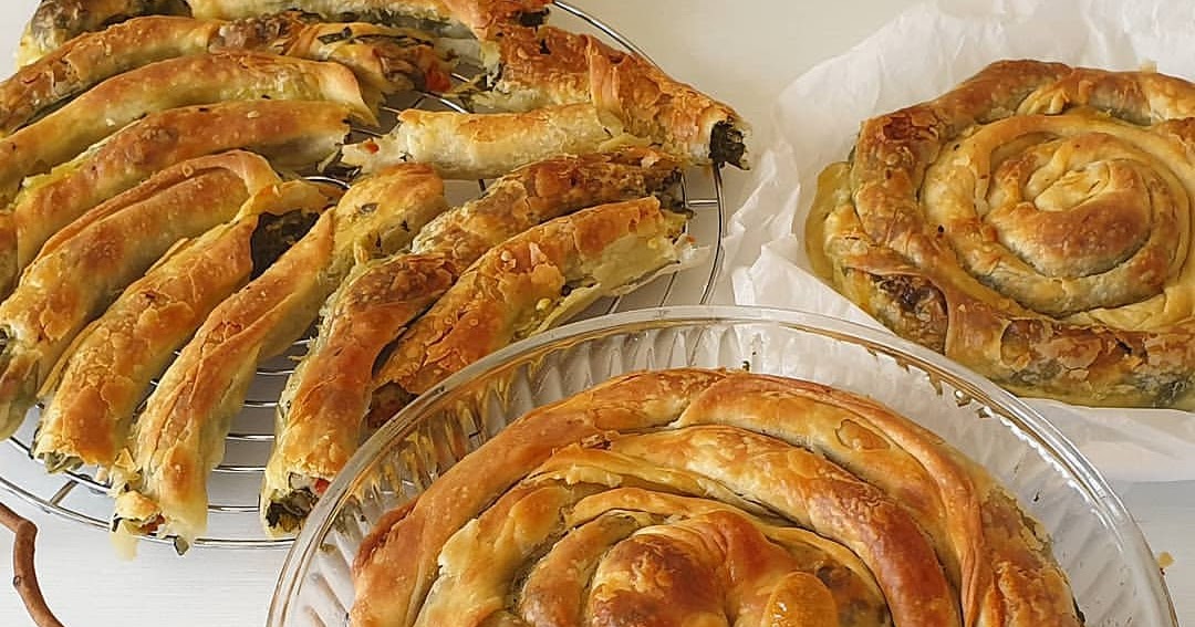 Mayasız El Açması Ispanaklı Börek Resimli Yemek Tarifleri