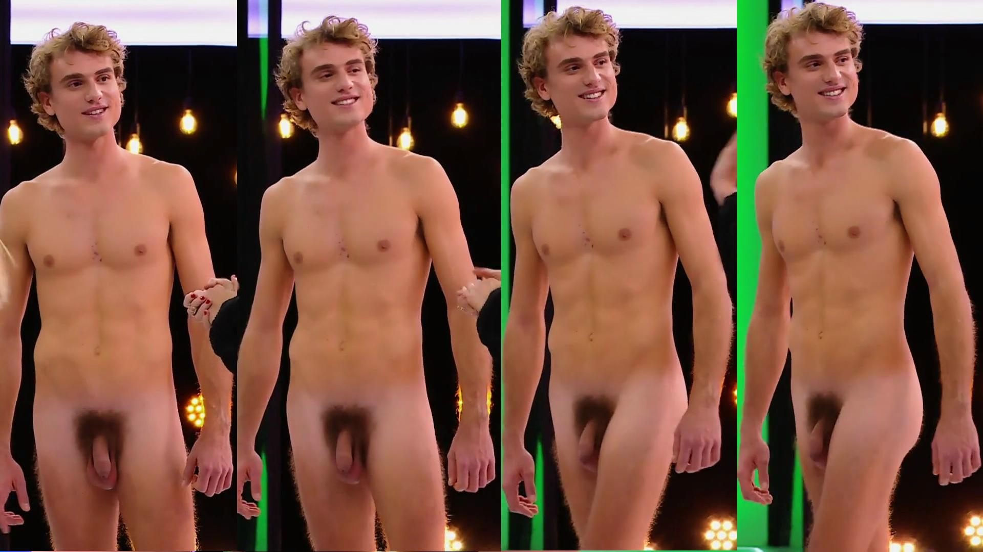 Matteo in Naked Attraction Italia S01E01.