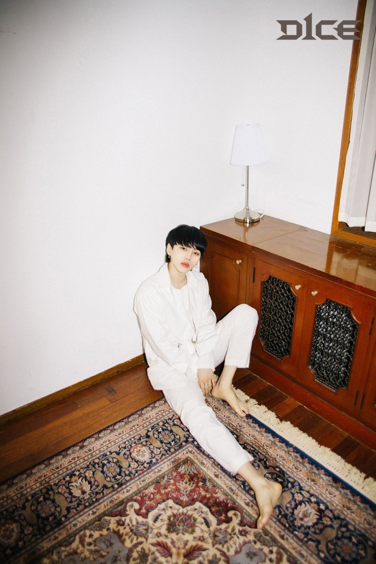 우진영 박우담 그룹 개인별 컨셉포토 모음 + 주말 홍대 사진 | 인스티즈