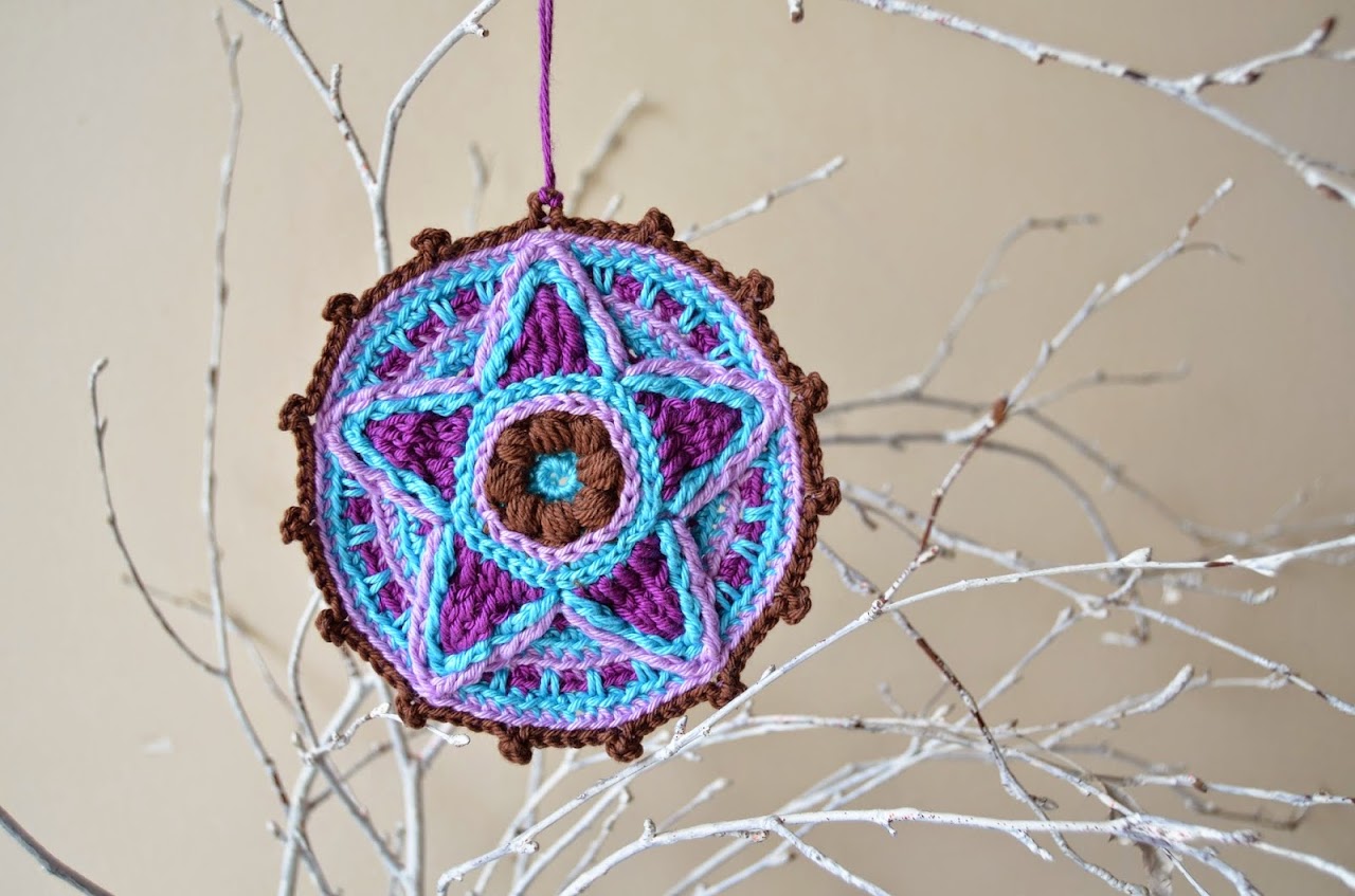 Christmas star - overlay crochet by Lilla Bjorn