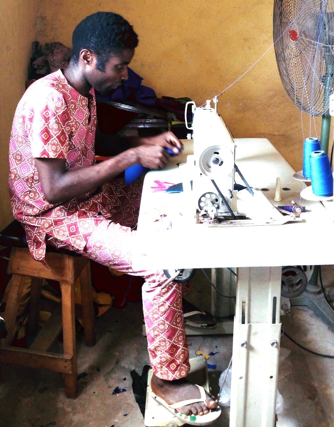 Need pastor vestment choir robe academic gown uniform at alimosho Lagos