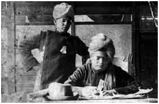 50 Rare Historical Photos with Description 50 Rare Historical Photos with Description