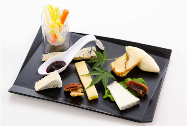 JAL First Class cheese offerings for Fall 2013.