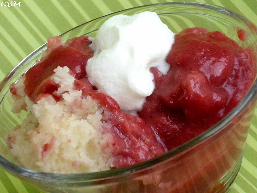 Dans la cuisine de Blancmanger Pouding chômeur aux fraises