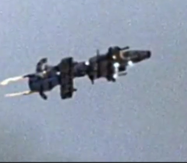 HANDS down this looks very real as a UFO.