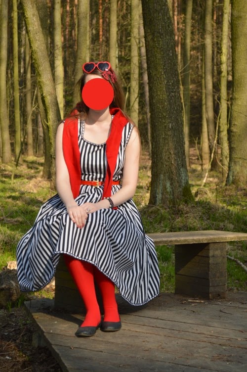 black white stripes, Katrina Van Tassel, Little Red Riding Hood, Sleepy Hollow