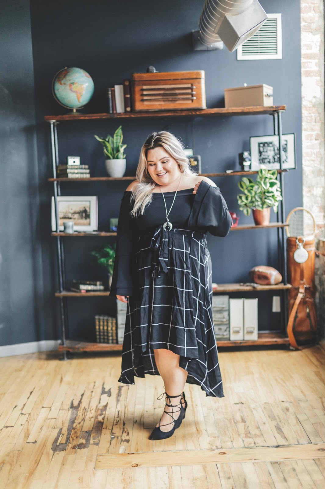 natalie craig, natalie in the city, plus size fashion blogger, Chicago fashion blogger, affordable plus size clothing, fashion to figure, plus size hi-lo skirts, fall plus size fashion, curves and confidence, body positive, midwest blogger