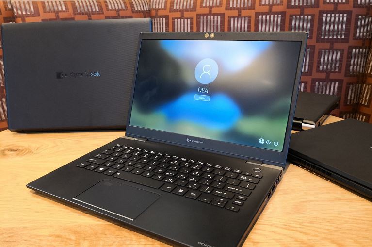 Is Intel's latest six-core processor, 870g magnesium chassis and a normal set of ports the dream laptop? Is Intel's latest six-core processor, 870g magnesium chassis and a normal set of ports the dream laptop?