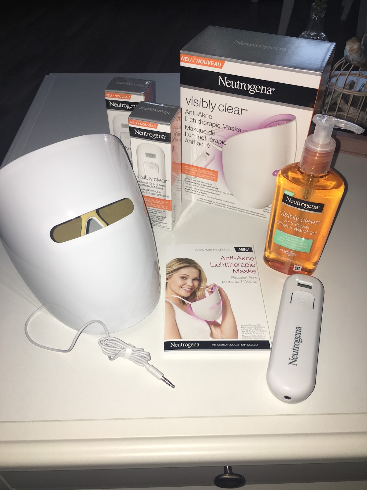 Lovelynicoline Neutrogena Visibly Clear Anti Akne Lichttherapie Maske