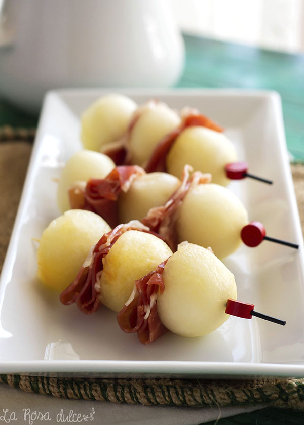 Brochetas de jamón con jamón