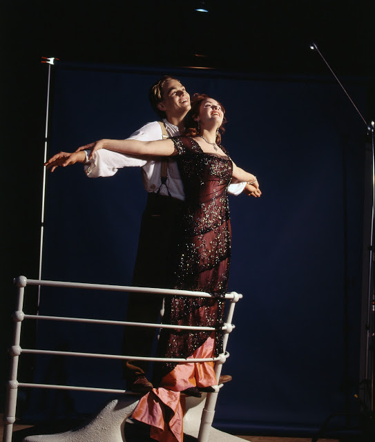 30 Amazing Behind the Scenes Photographs From the Making of ‘Titanic’ (1997) Vintage Everyday