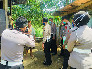 Ditlantas Polda Sulsel Giat Baksos Peduli Kaum Dhuafa " Polantas Masuk Kampung" 