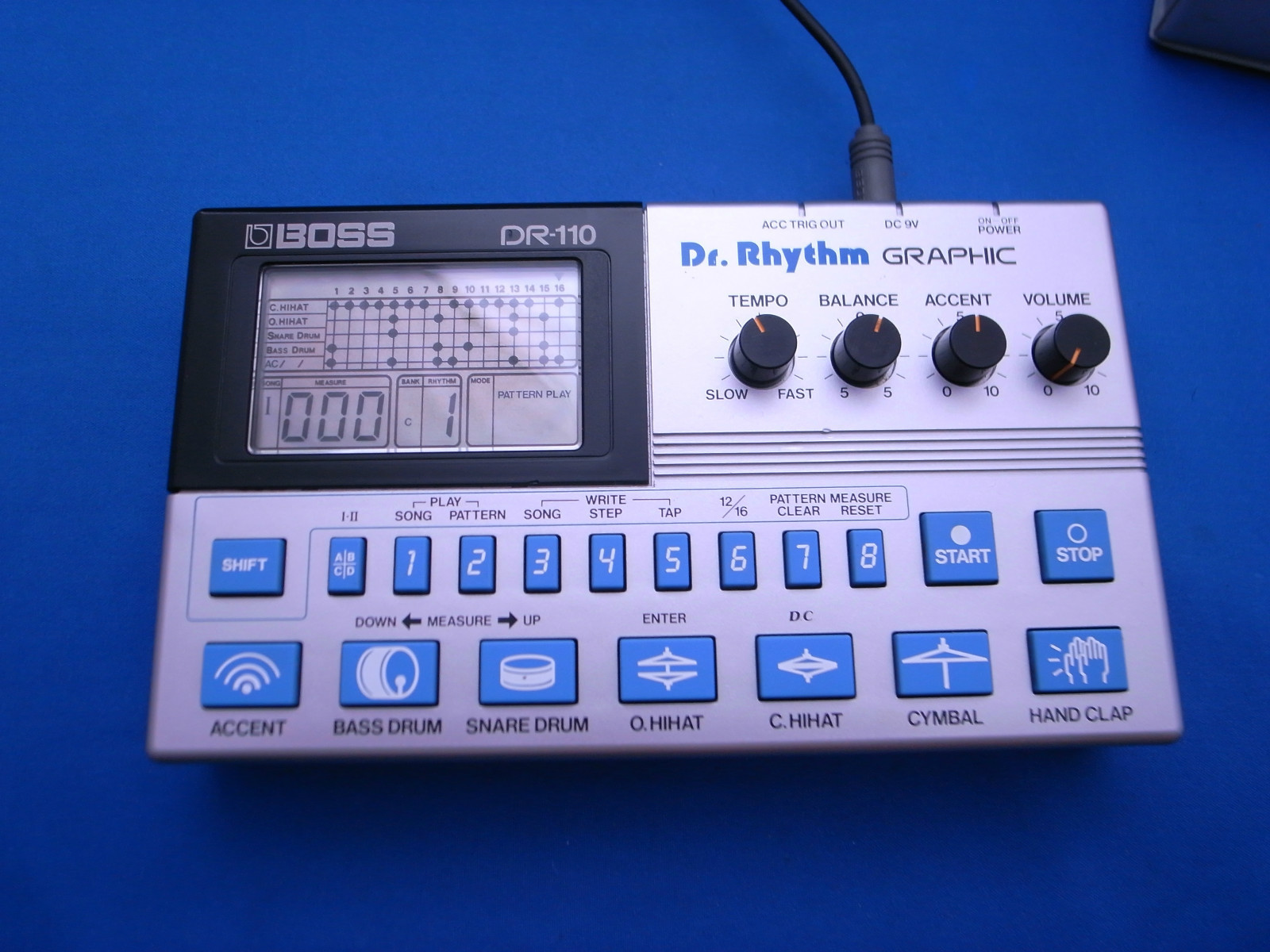 MATRIXSYNTH BOSS DR110 DR. RHYTHM GRAPHIC DRUM MACHINE WITH CASE SN