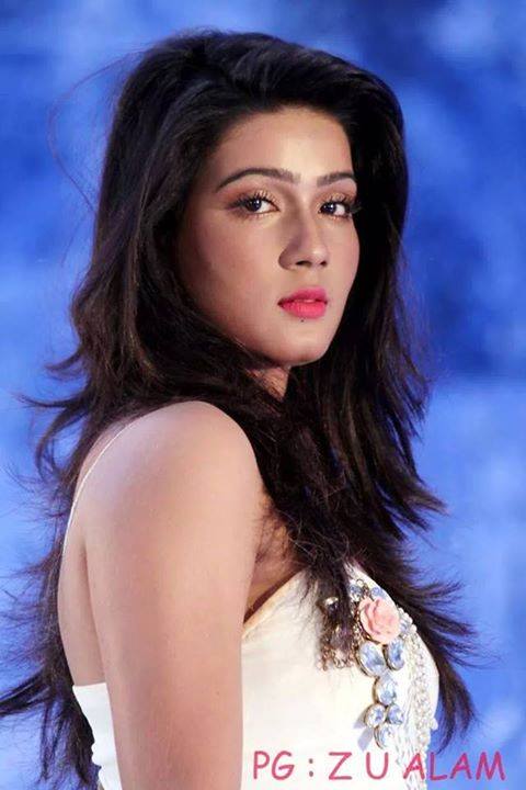 480px x 720px - 24 Day Night: Actress Mahiya mahi hot and saxy photo