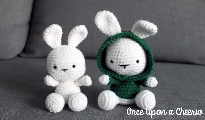 Hoodie Bunny Amigurumi FREE Crochet Pattern