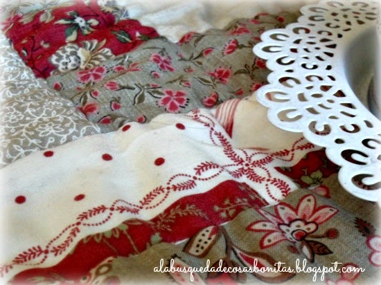 Camino de mesa con Rounneries Deux