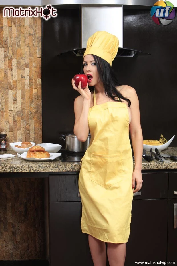 Diosa Canales Desnuda - Mega Galería 500 Fotos - Sexy Modelos Famosas