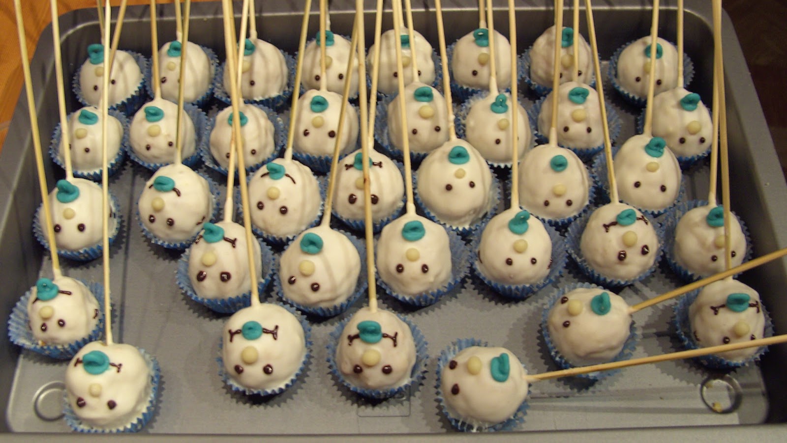 ko.n.s.um.: Baby Cake Pops ko.n.s.um.: Baby Cake Pops