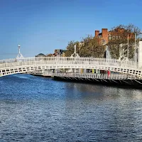 Photos of Dublin under lockdown: The Ha'Penny Bridge