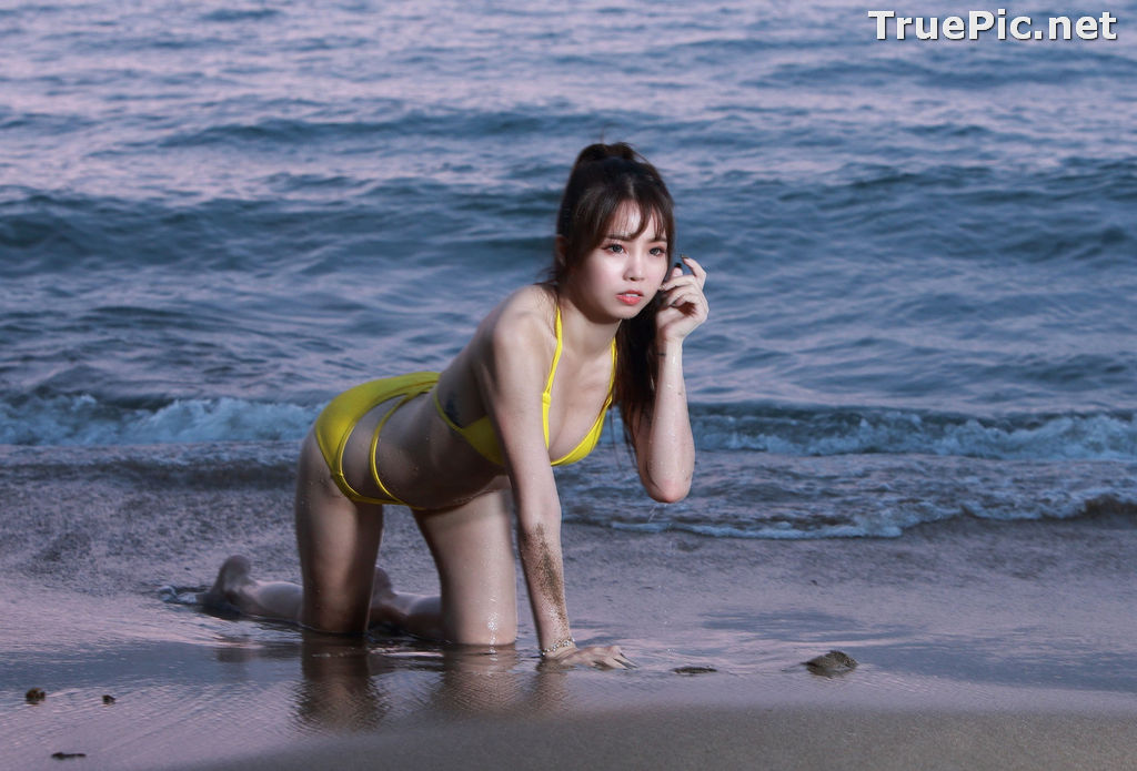 Image Taiwanese Beautiful Model - Debby Chiu - Yellow Sexy Bikini - TruePic.net - Picture-68