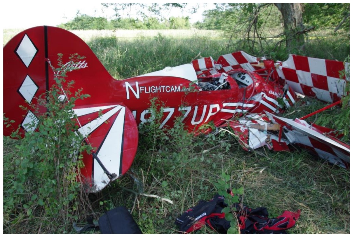 Kathryn's Report Loss of Control in Flight Pitts S2B Special, N877UP