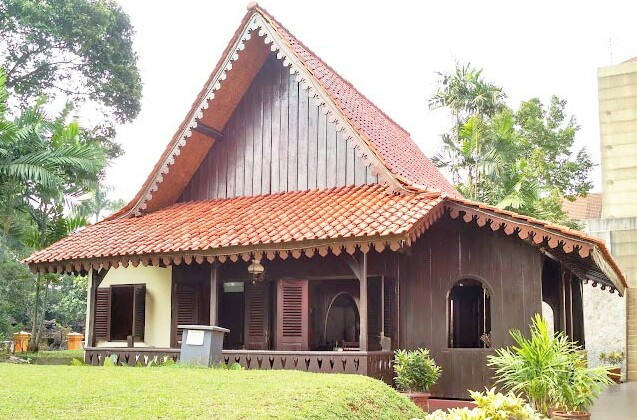 traditional houses in indonesia