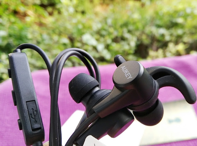 AUKEY EP-B40 Bluetooth 4.1 In-ear headphones with aptX technology