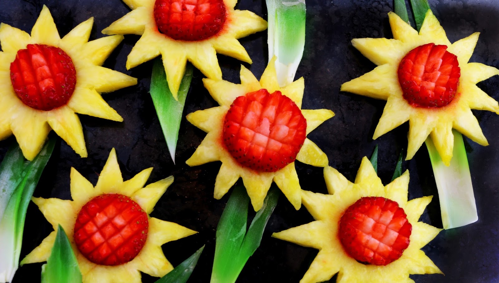 ItalyPaul Art In Fruit & Vegetable Carving Lessons Art In Yellow