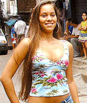 Jornal Mural: Pai de modelo morta na Rocinha confirma proximidade entre  filha e envolvidos com tráfico