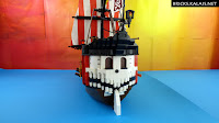 Skulltail-LEGO-Pirate-Ship-03.jpg
