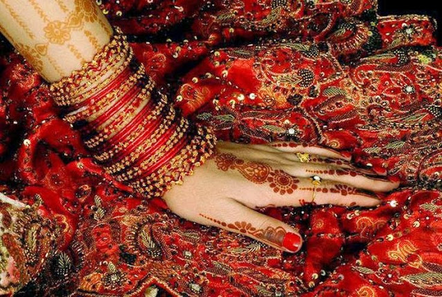 10 Stunning Bridal Bangles Designs for an Indian Bride